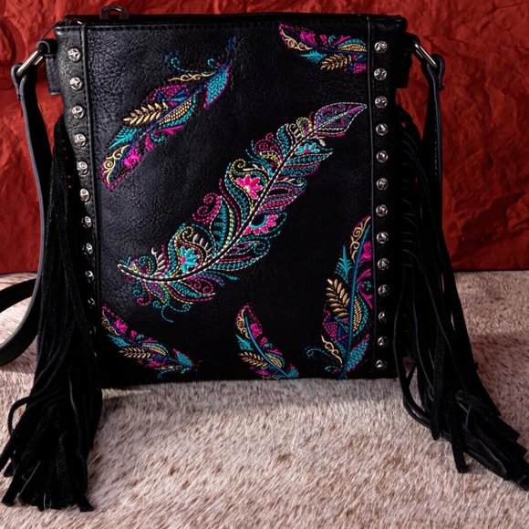 Montana West Handbags - Montana West Concealed Carry Cross Body Bag Purse Black Feather Fringe NEW